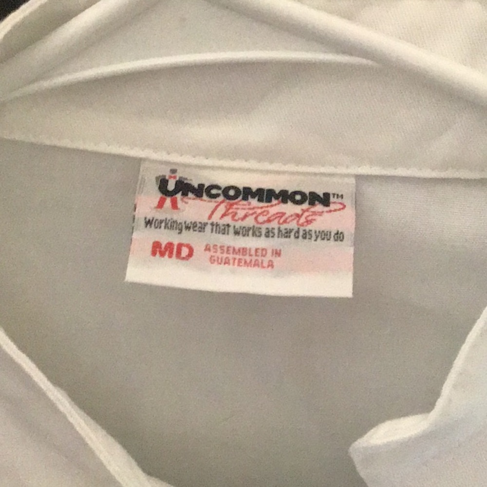 Uncommon Thread chef coat. V - Picture 2 of 3
